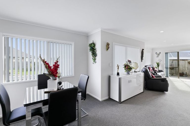 Photo of property in Trackside Villas, 27/91 Mako Mako Road, Levin, 5510