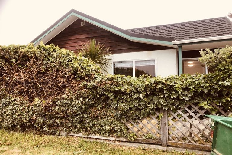 Photo of property in 1 Macalister Place, Miramar, Wellington, 6022