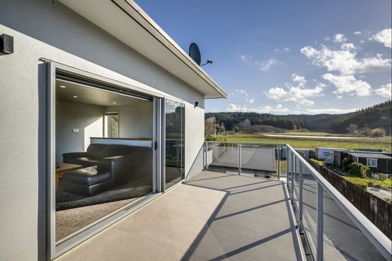 Photo of property in 268 Whirinaki Road, Eskdale, Napier, 4182