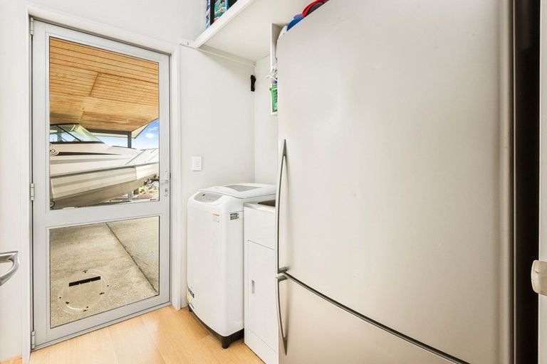 Photo of property in 7 Ellie Place, Lake Hawea, Wanaka, 9382