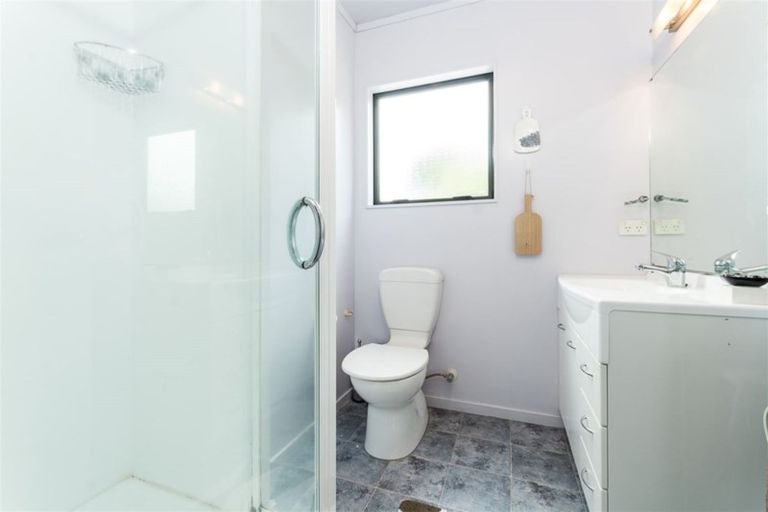 Photo of property in 2/45 Flaxdale Street, Birkdale, Auckland, 0626