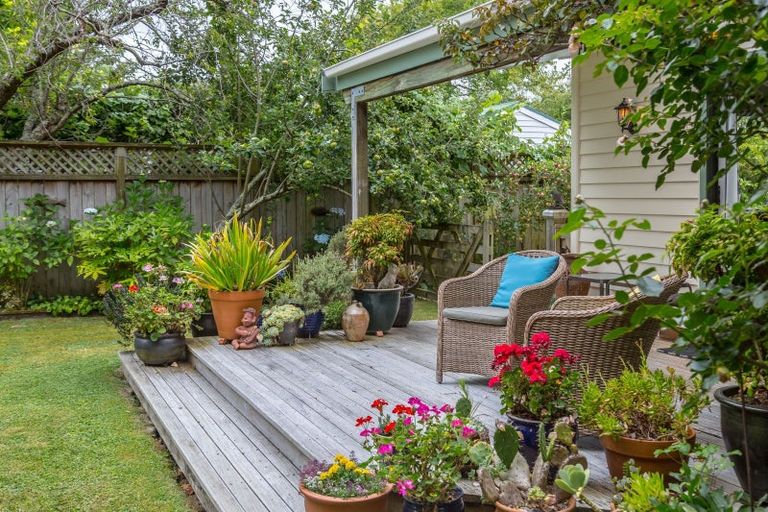 Photo of property in 30 Jellicoe Street, Greytown, 5712