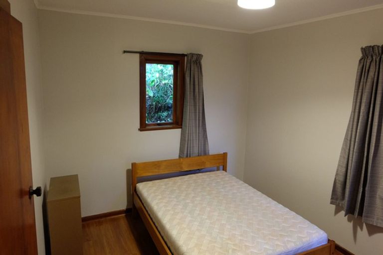 Photo of property in 31 Garden Road, Northland, Wellington, 6012