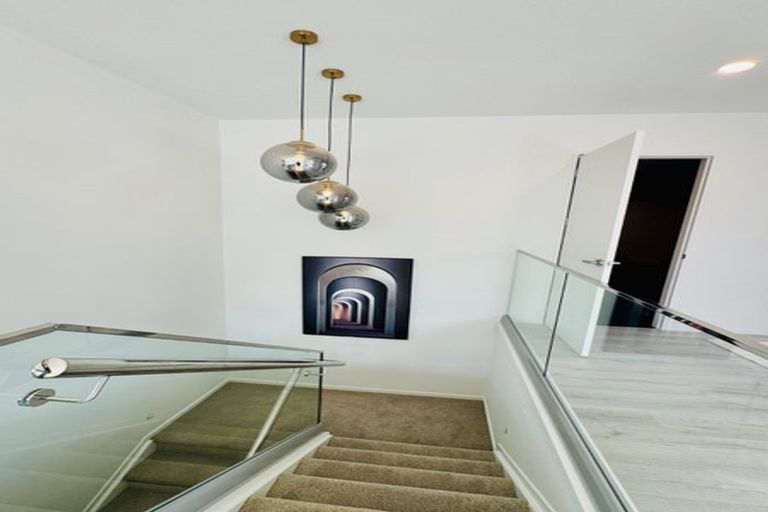 Photo of property in 84 Arran Drive, Orewa, 0931