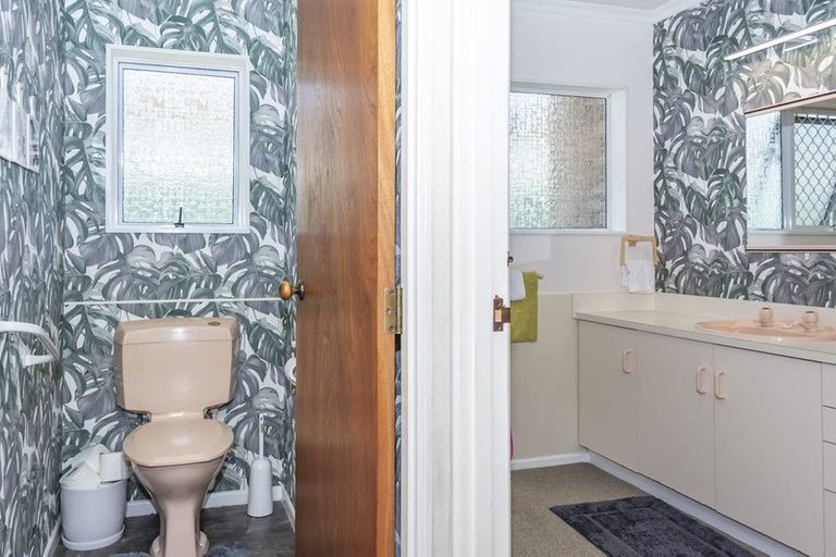 Photo of property in 36 Tukapa Street, Westown, New Plymouth, 4310