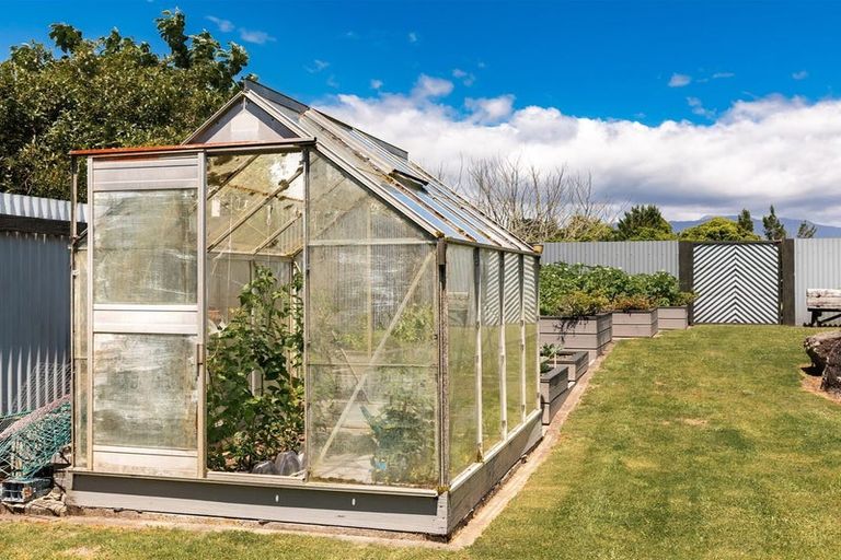 Photo of property in 16 Forbes Street, Westport, 7825