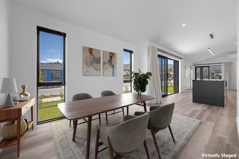 Photo of property in 1 Hadley Place, Cromwell, 9310