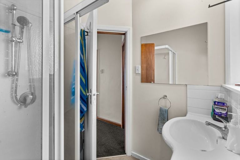 Photo of property in 12 Angela Street, Upper Riccarton, Christchurch, 8041