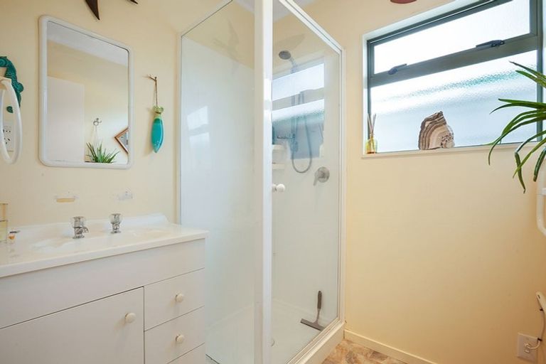 Photo of property in 50 Paradise Road, Coopers Beach, 0420