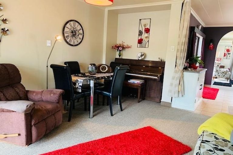 Photo of property in 21 Eton Street, Taradale, Napier, 4112