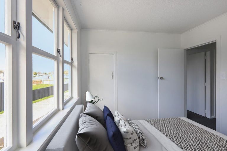 Photo of property in 1025b&c Bledisloe Street, Raureka, Hastings, 4120