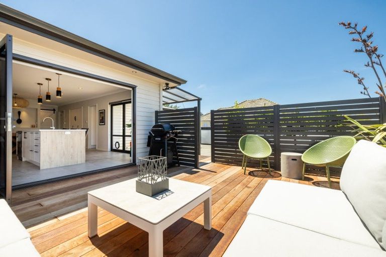 Photo of property in 303 Pakowhai Road, Frimley, Hastings, 4120