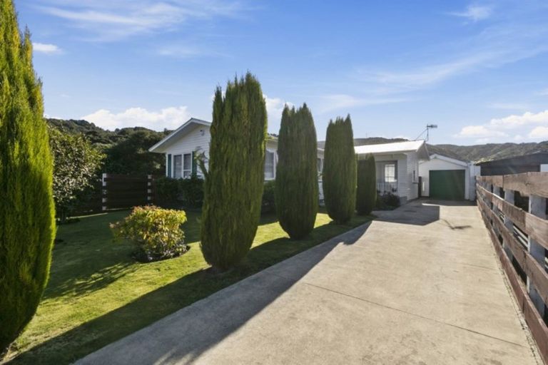 Photo of property in 16 Manutuke Street, Wainuiomata, Lower Hutt, 5014