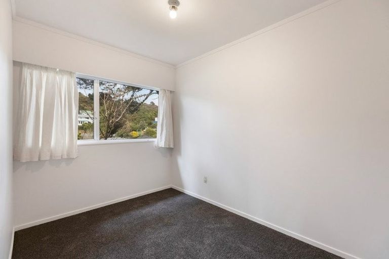 Photo of property in 14 Glen Alton Avenue, Paparangi, Wellington, 6037