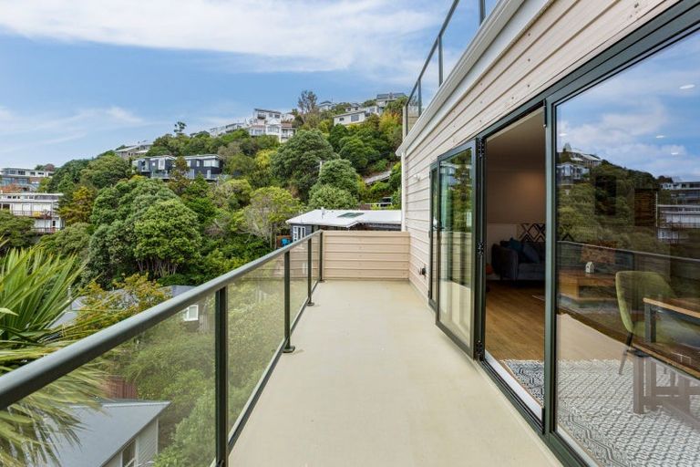 Photo of property in 29b Newport Terrace, Seatoun, Wellington, 6022