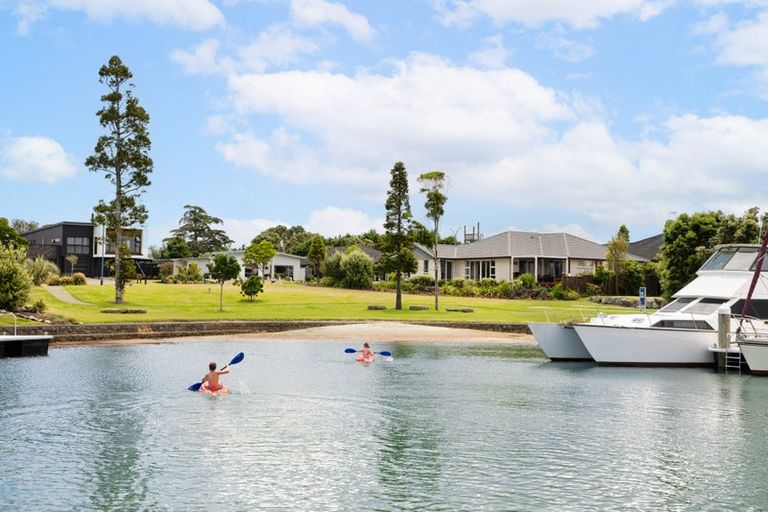 Photo of property in 4 Aho Lane, One Tree Point, 0118