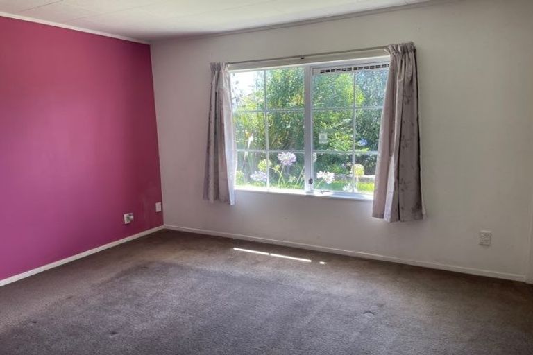 Photo of property in 47 Riverton Drive, Randwick Park, Auckland, 2105