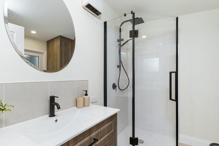 Photo of property in 33 Waller Terrace, Christchurch Central, Christchurch, 8011