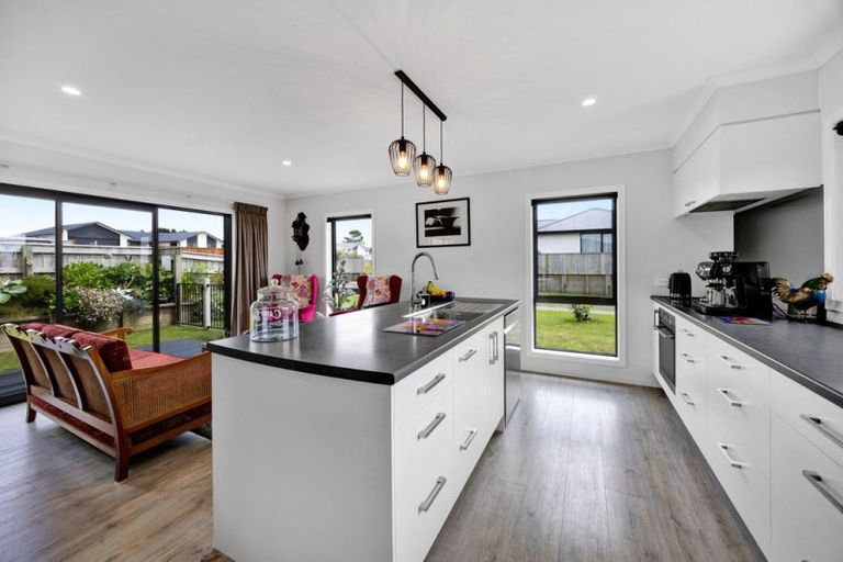 Photo of property in 4 Bianca Crescent, Stratford, 4332