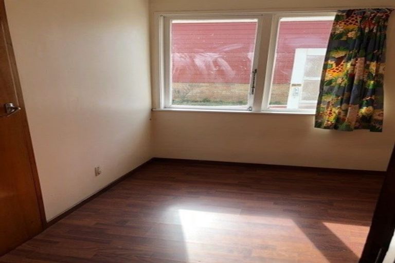 Photo of property in 5156/142 Lake Road, Northcote, Auckland, 0627