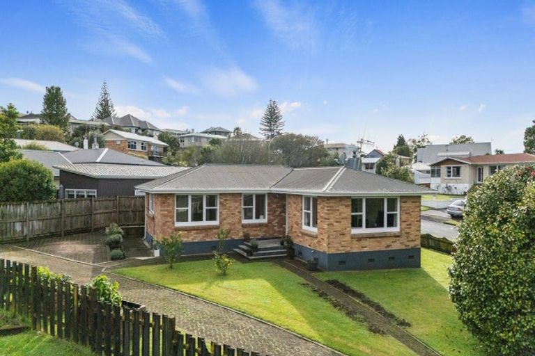 Photo of property in 1 The Drive, Brookfield, Tauranga, 3110