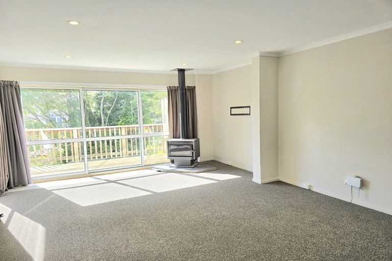 Photo of property in 6b Stokes Valley Road, Stokes Valley, Lower Hutt, 5019