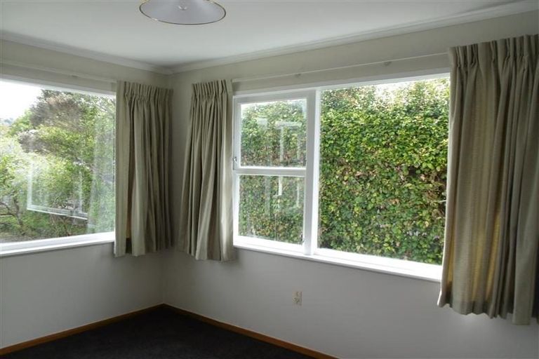 Photo of property in 9 Valkyria Place, Beach Haven, Auckland, 0626