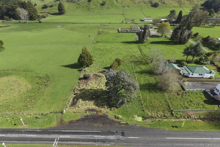 Photo of property in 2511 Rangiwahia Road, Rangiwahia, Kimbolton, 4774