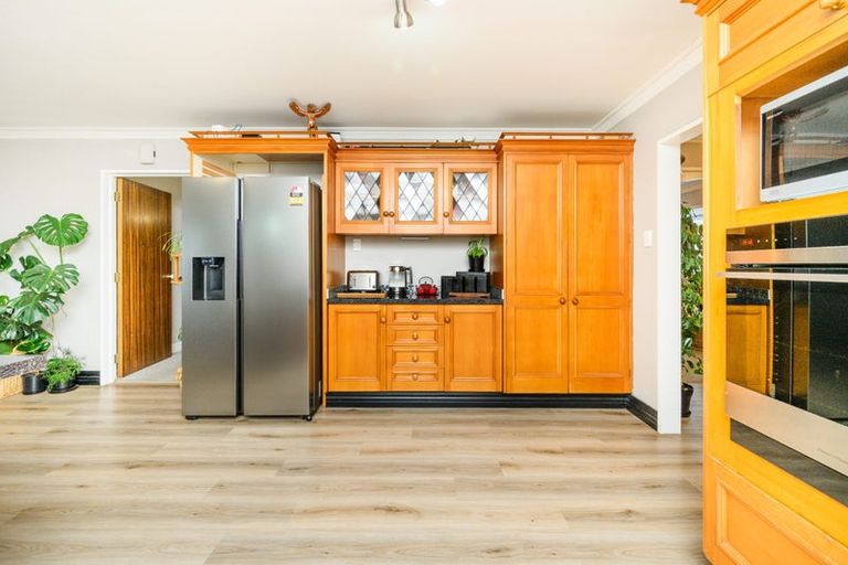 Photo of property in 6 Grange Place, Milson, Palmerston North, 4414