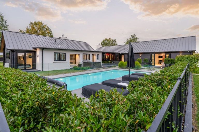 Photo of property in 119 Racecourse Road, Cambridge, 3493