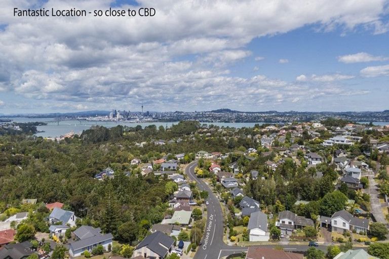Photo of property in 131 Chelsea View Drive, Chatswood, Auckland, 0626