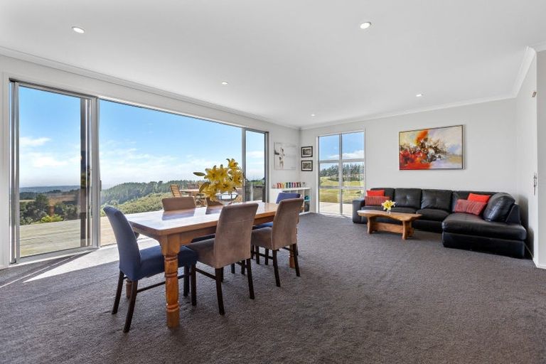 Photo of property in 1801 Mangorei Road, Mangorei, New Plymouth, 4371