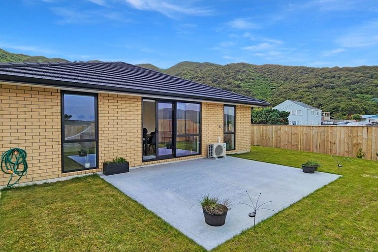 Photo of property in 72 Antrim Crescent, Wainuiomata, Lower Hutt, 5014