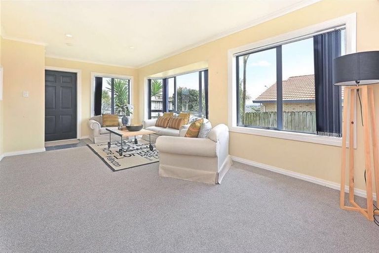 Photo of property in 8 Genesis Place, Flat Bush, Auckland, 2019