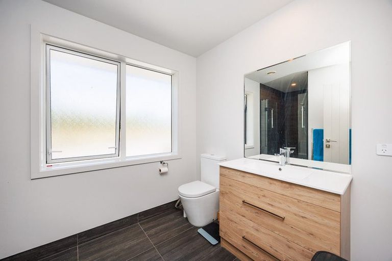 Photo of property in 985 Parewanui Road, Parewanui, Bulls, 4894