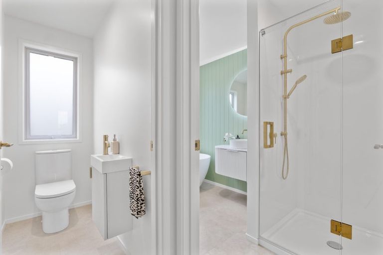 Photo of property in 9/2 Wilton Street, Westown, New Plymouth, 4310