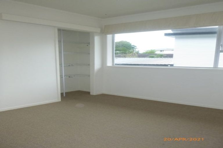 Photo of property in 38b/2 Blakeborough Drive, Forrest Hill, Auckland, 0620