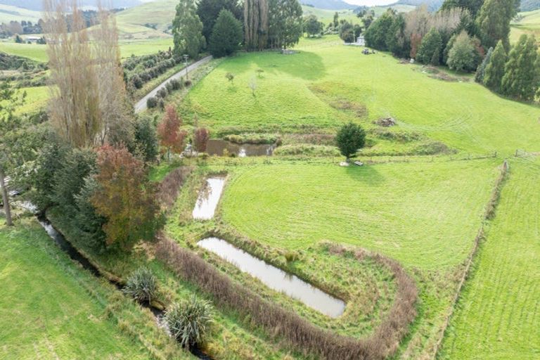 Photo of property in 28 Mandeville Road, Hokonui, Winton, 9782