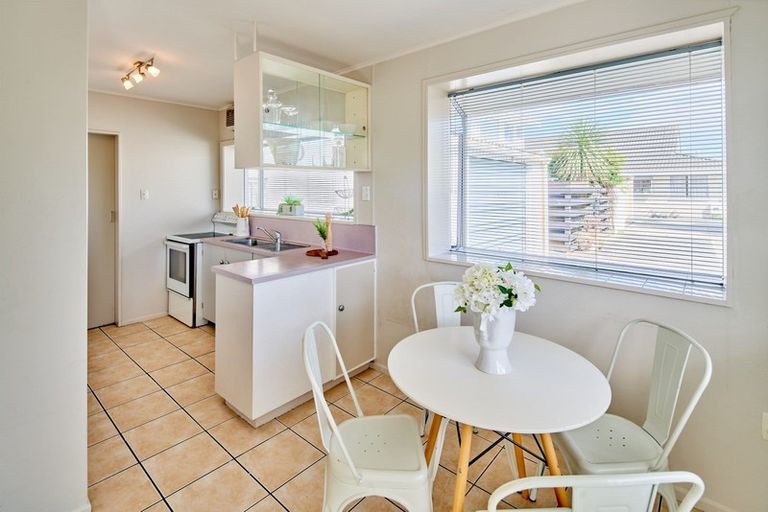Photo of property in 2/544 High Street, Boulcott, Lower Hutt, 5010