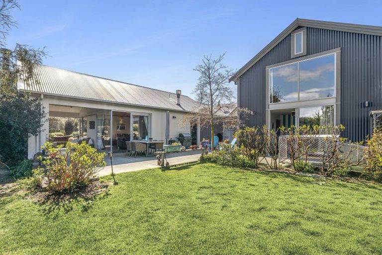 Photo of property in 19 Infinity Drive, Wanaka, 9305