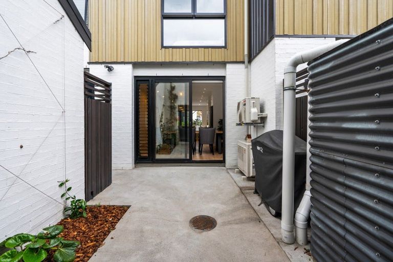 Photo of property in 14 Jack Seabrook Road, Hobsonville, Auckland, 0616