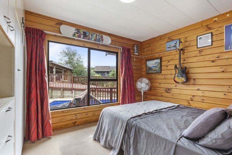 Photo of property in 233 Golf Road, Titirangi, Auckland, 0604