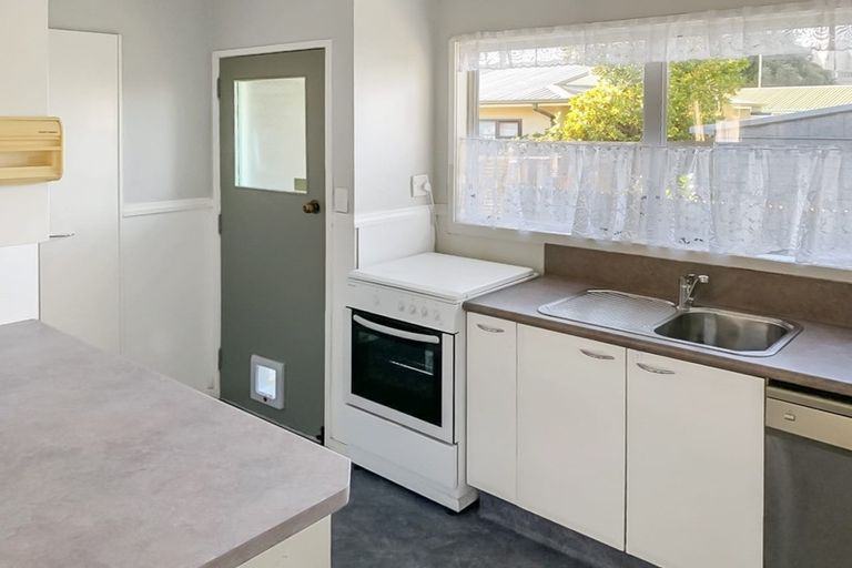 Photo of property in 4b Neeve Road, Taradale, Napier, 4112