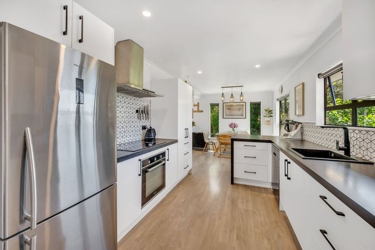 Photo of property in 27 Mckeefry Avenue, Greenmeadows, Napier, 4112