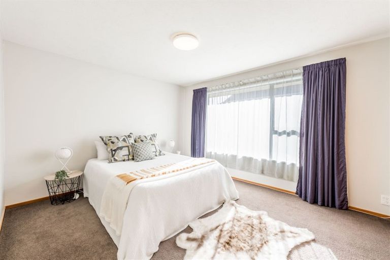 Photo of property in 18 Westgrove Avenue, Avonhead, Christchurch, 8042