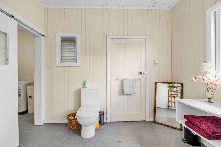 Photo of property in 105 Vogel Street, Roslyn, Palmerston North, 4414