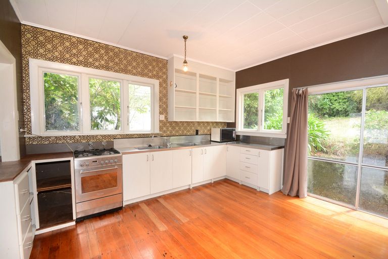 Photo of property in 305 Ravensbourne Road, Ravensbourne, Dunedin, 9022