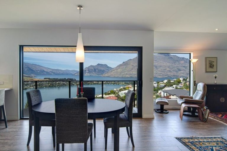 Photo of property in 3 Conifer Lane, Queenstown, 9300