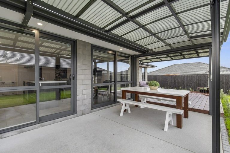 Photo of property in 10 Magnolia Close, Te Kauwhata, 3710