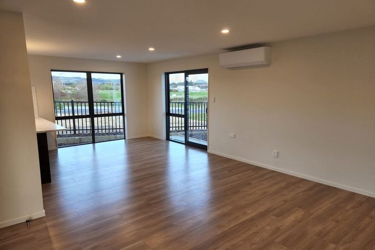Photo of property in 4a Enchantment Lane, Karaka, Papakura, 2113